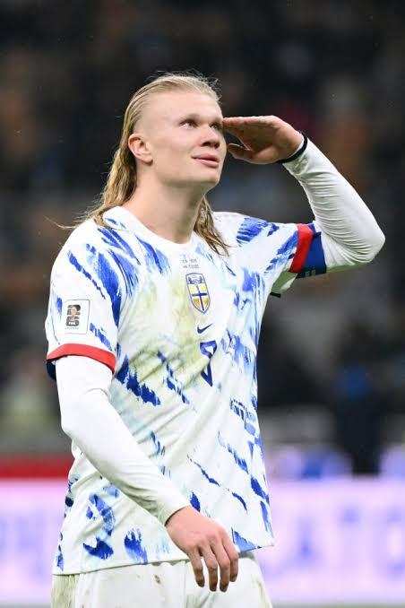 Haaland's Long Hair